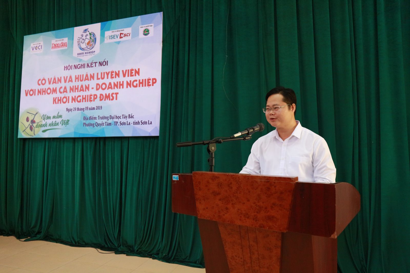 Đây là nhận định của Ông Hoàng Chí Thức - Chủ tịch Hiệp hội Doanh nghiệp tỉnh Sơn La tại Hội nghị kết nối khởi nghiệp Sơn La vừa qua.